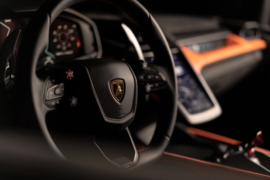Lamborghini Revuelto Steering wheel