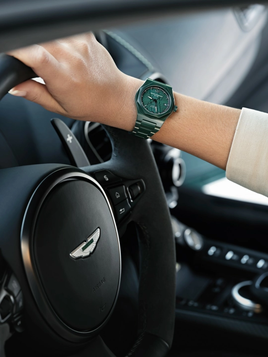 The Girard-Perregaux Laureato Green Ceramic Aston Martin Edition