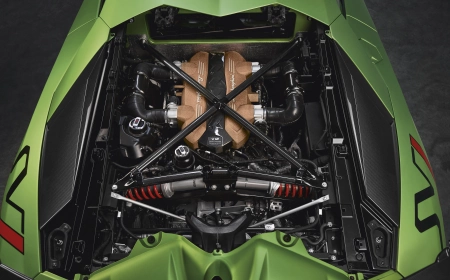 The Lamborghini V12 - The flagship engine with ample performance and emotion