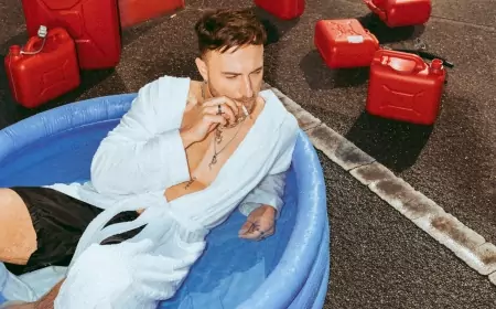 David Löhlein delivers the Hotel Pool EP