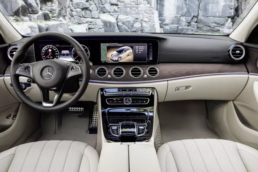 Mercedes-Benz E-Class All-Terrain Interior