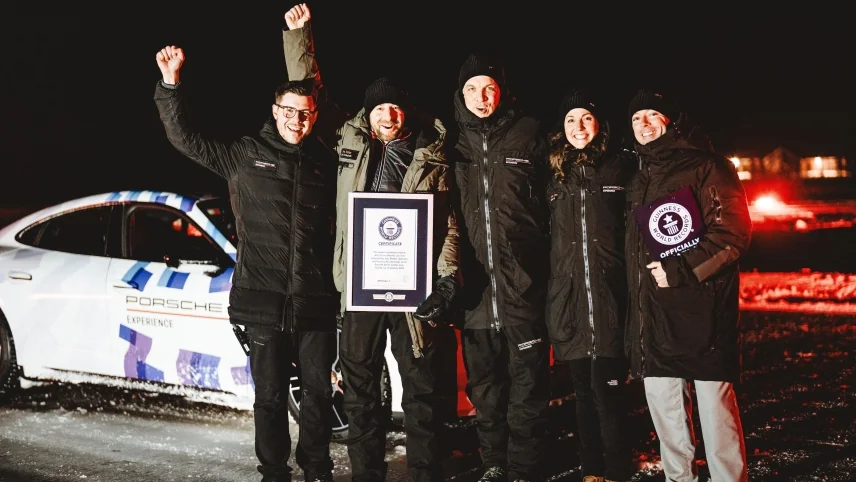 Porsche Taycan: New Guinness World Records title on ice