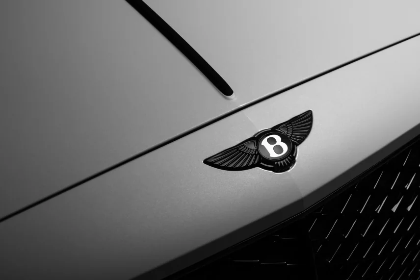 Bentley Black Edition Winged B