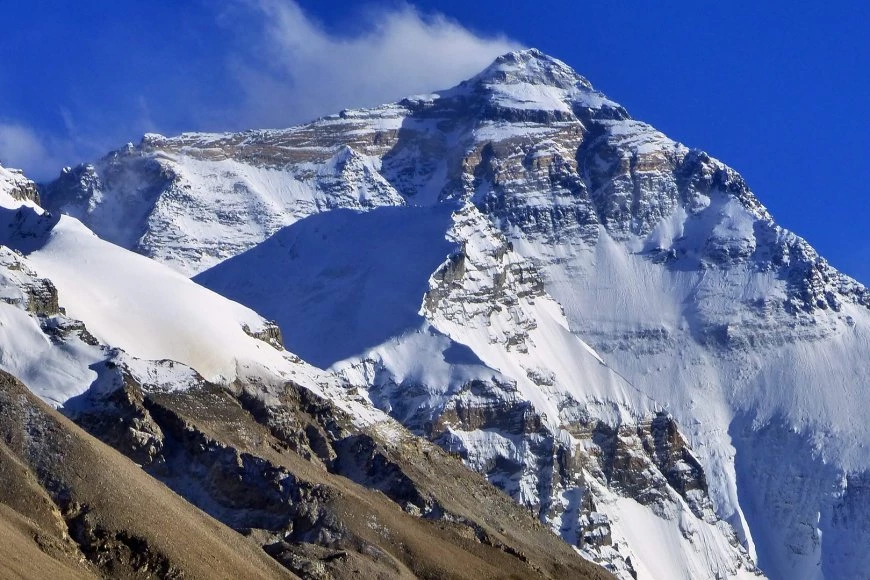 Mount Everest is located on which continent?