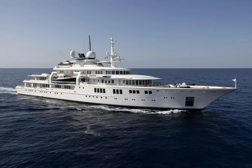 Tatoosh is another of the late Paul Allen's yachts. Do you know how long she is?